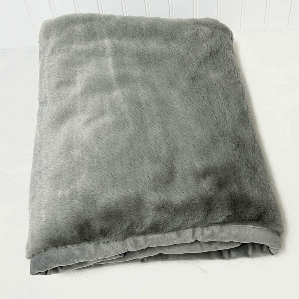 Pottery Barn Double Faced Rabbit Faux Fur throw - Picture 2 of 5